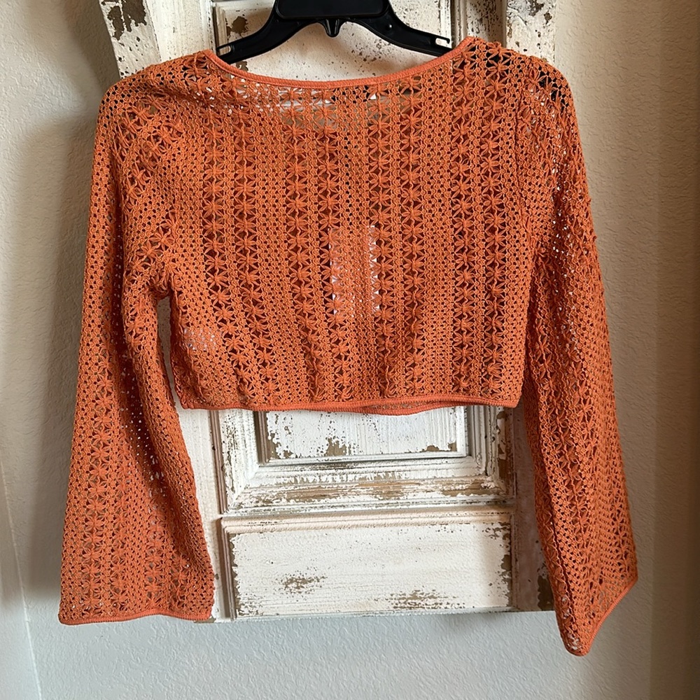 Crop top - Picture 2 of 2